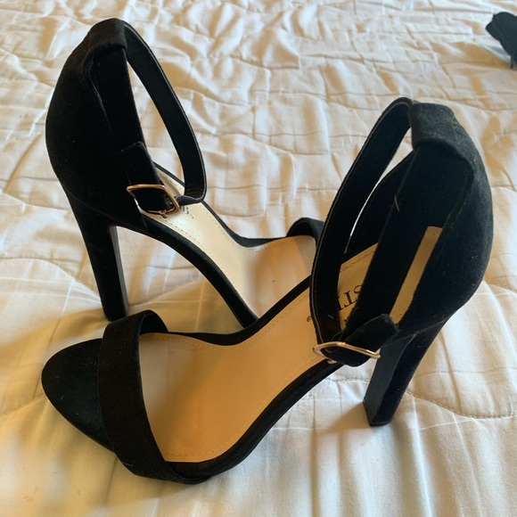 Just fab MaryJane style heels - Picture 3 of 4